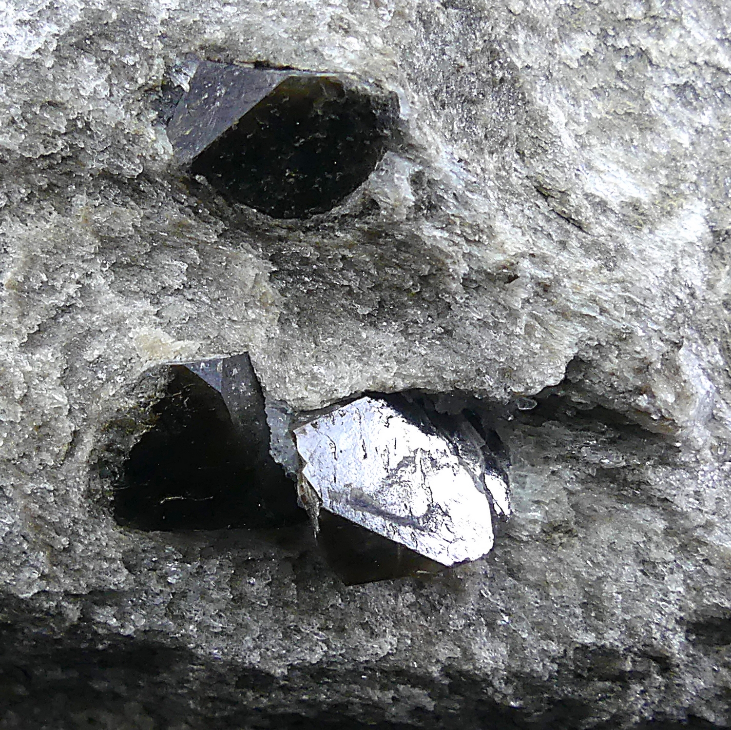 Teruelite on Gypsum - Image 3